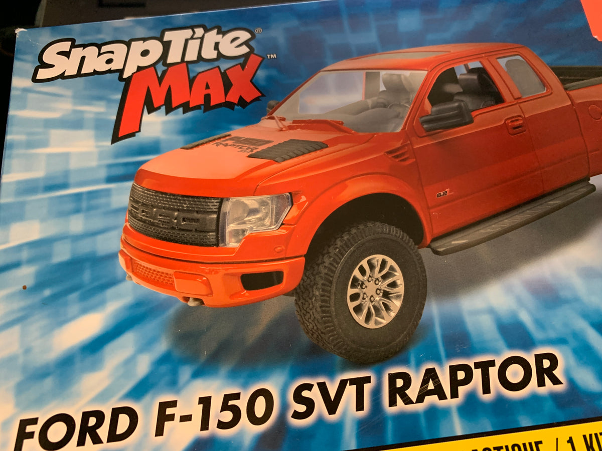 Revell SnapTite Max Ford F-150 SVT Raptor #85-1233 is a 1/25-scale kit of the 2013 pickup