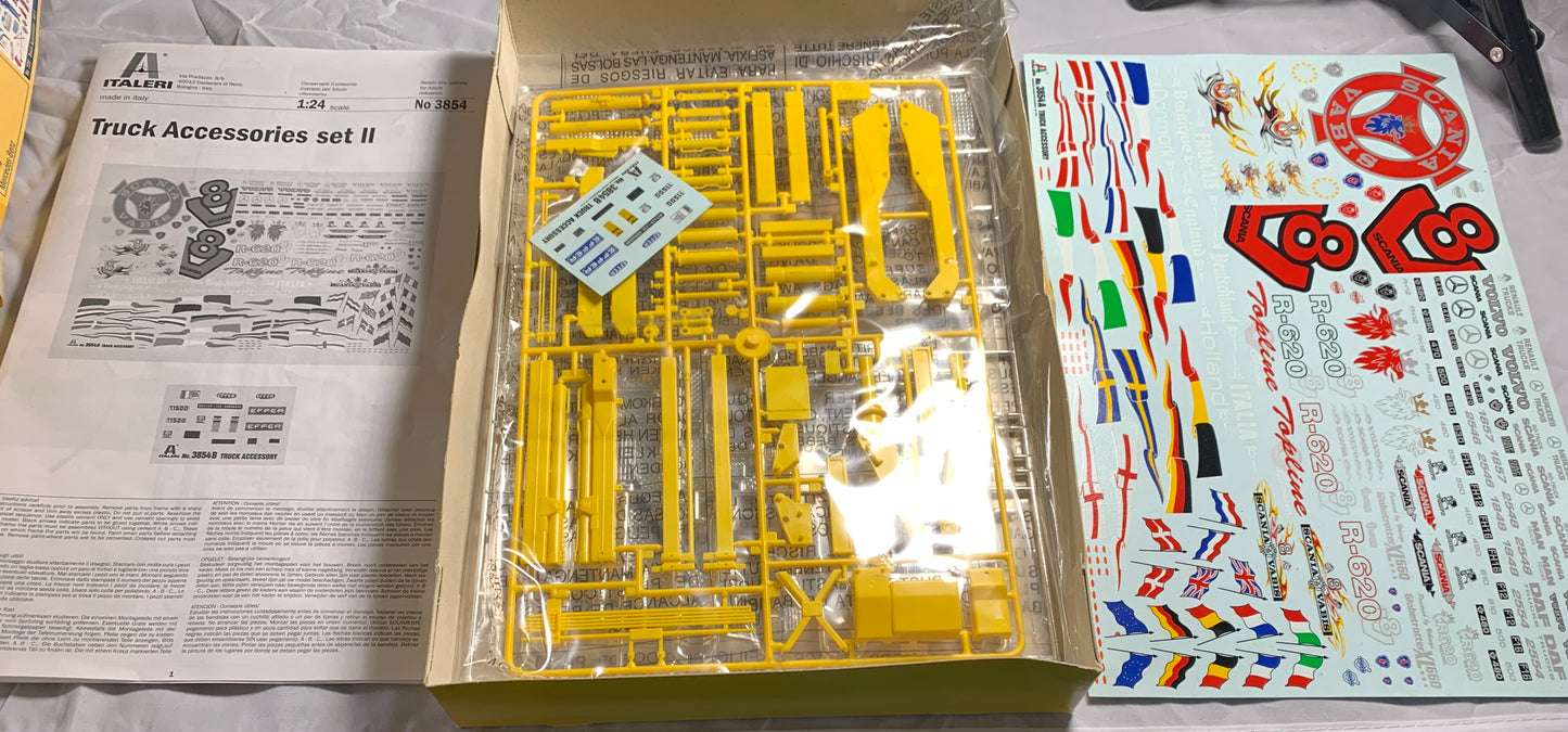Italeri Truck Accessories - Set 2, 1:24 Scale Model Kit