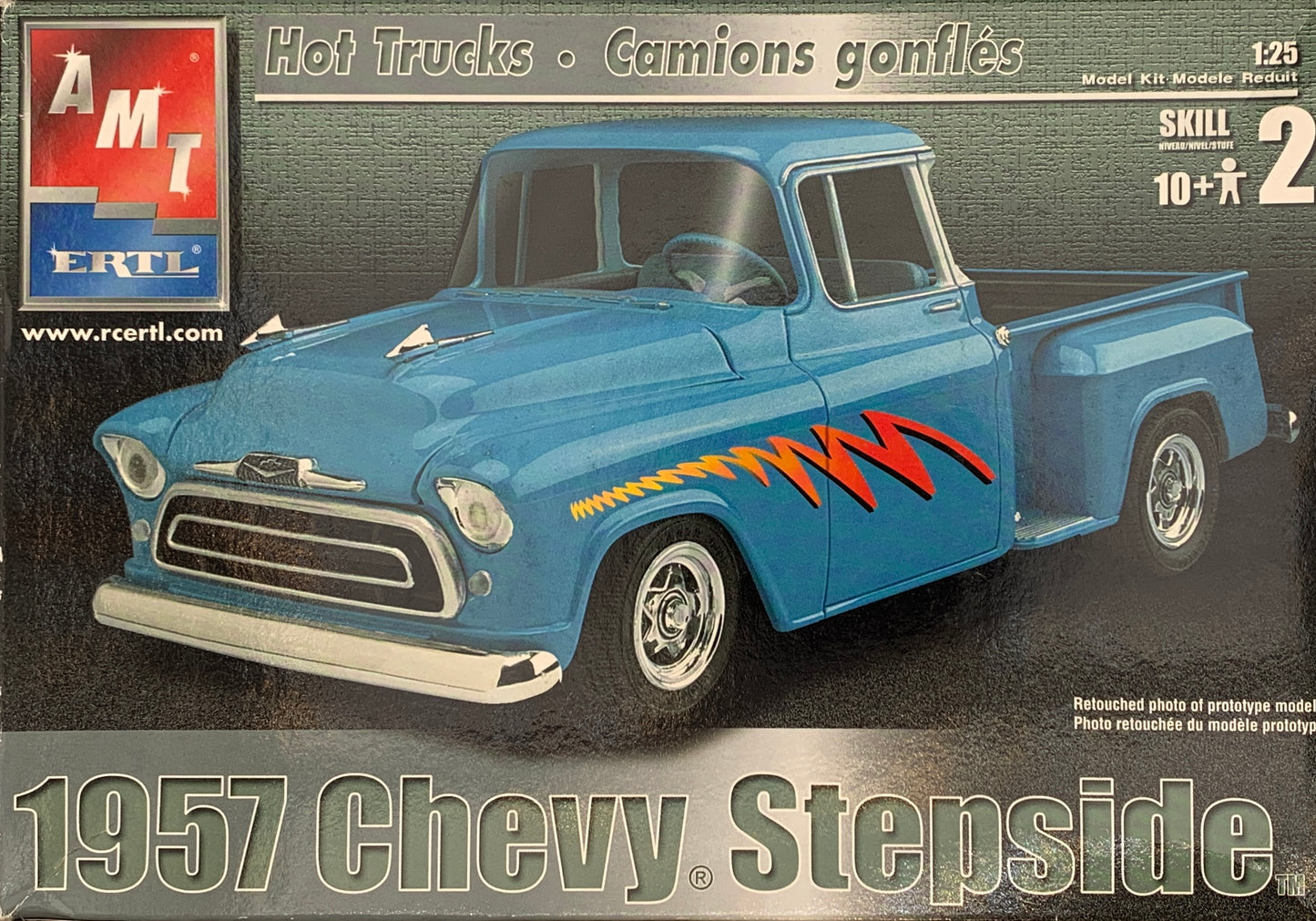 AMT 1957 Chevy Stepside, 1/25 Scale Model Kit