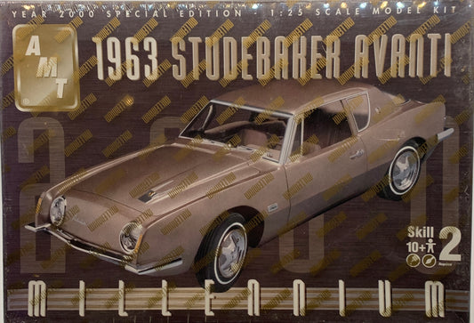AMT Millenium 1963 Studebaker Avanti, 1/25 Scale Model Kit