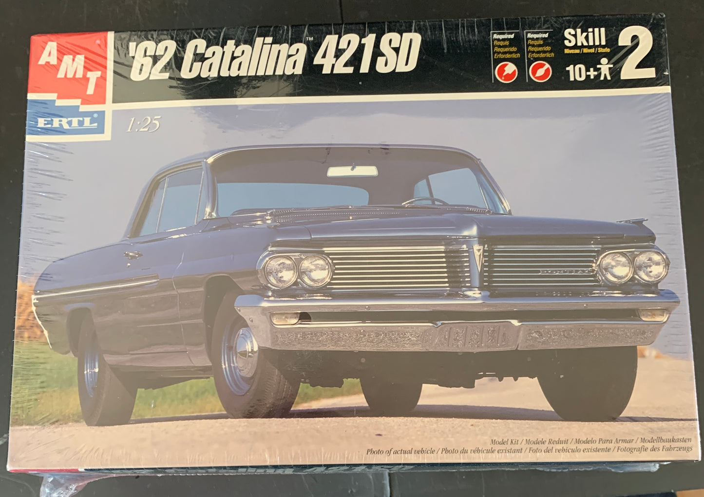 AMT ‘62 Catalina 421SD 1:25 Scale Model Kit