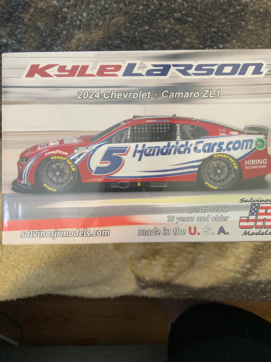 Salvinos 2024 Camaro ZL1 Larson #5 model kit