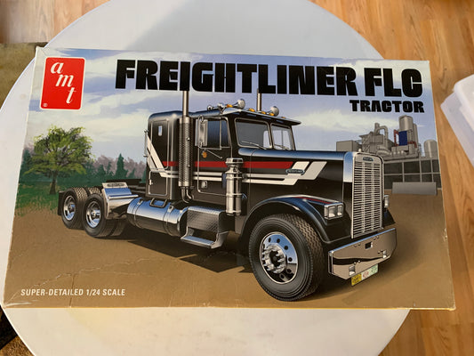 AMT Freightliner FLC Semi