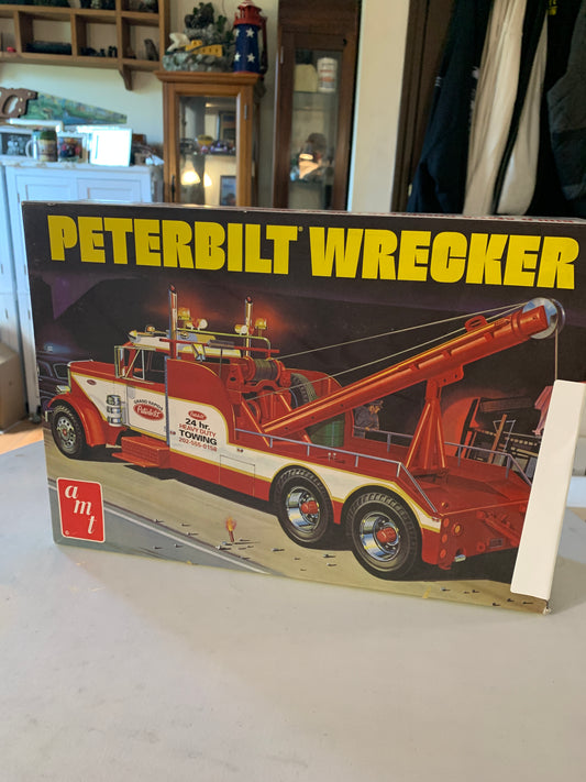 AMT Peterbilt Wrecker-no wrecker bed