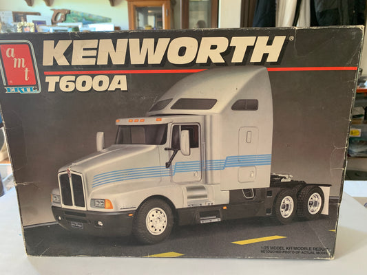AMT Kenworth T600 Semi model kit-needs tires