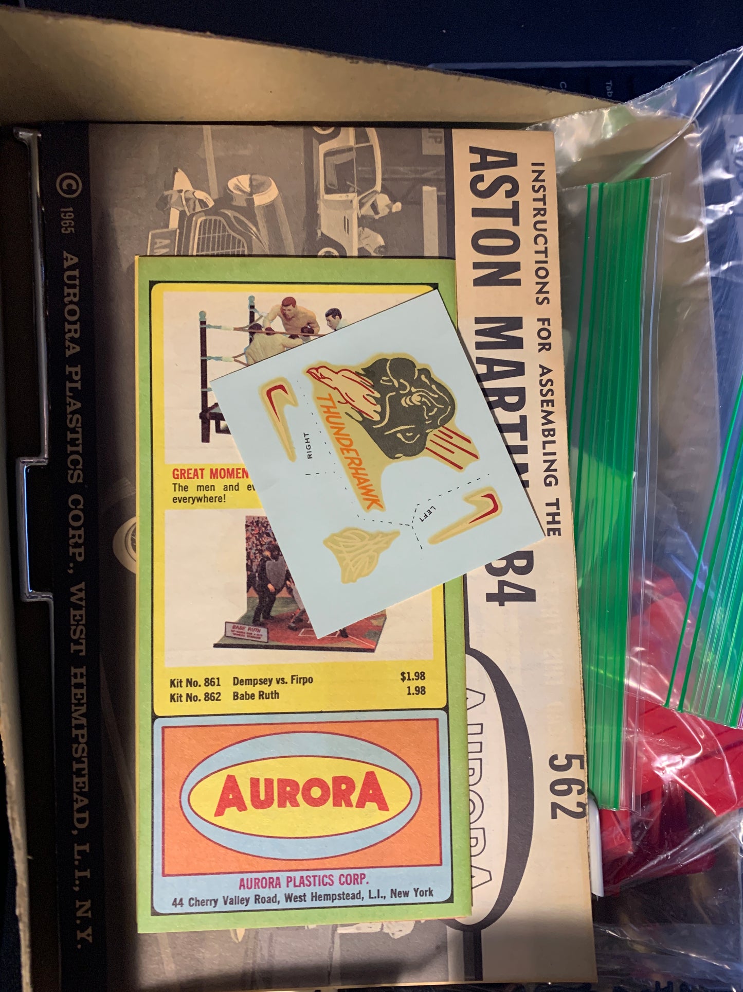 Aurora Aston Martin DB4 kit 562-198