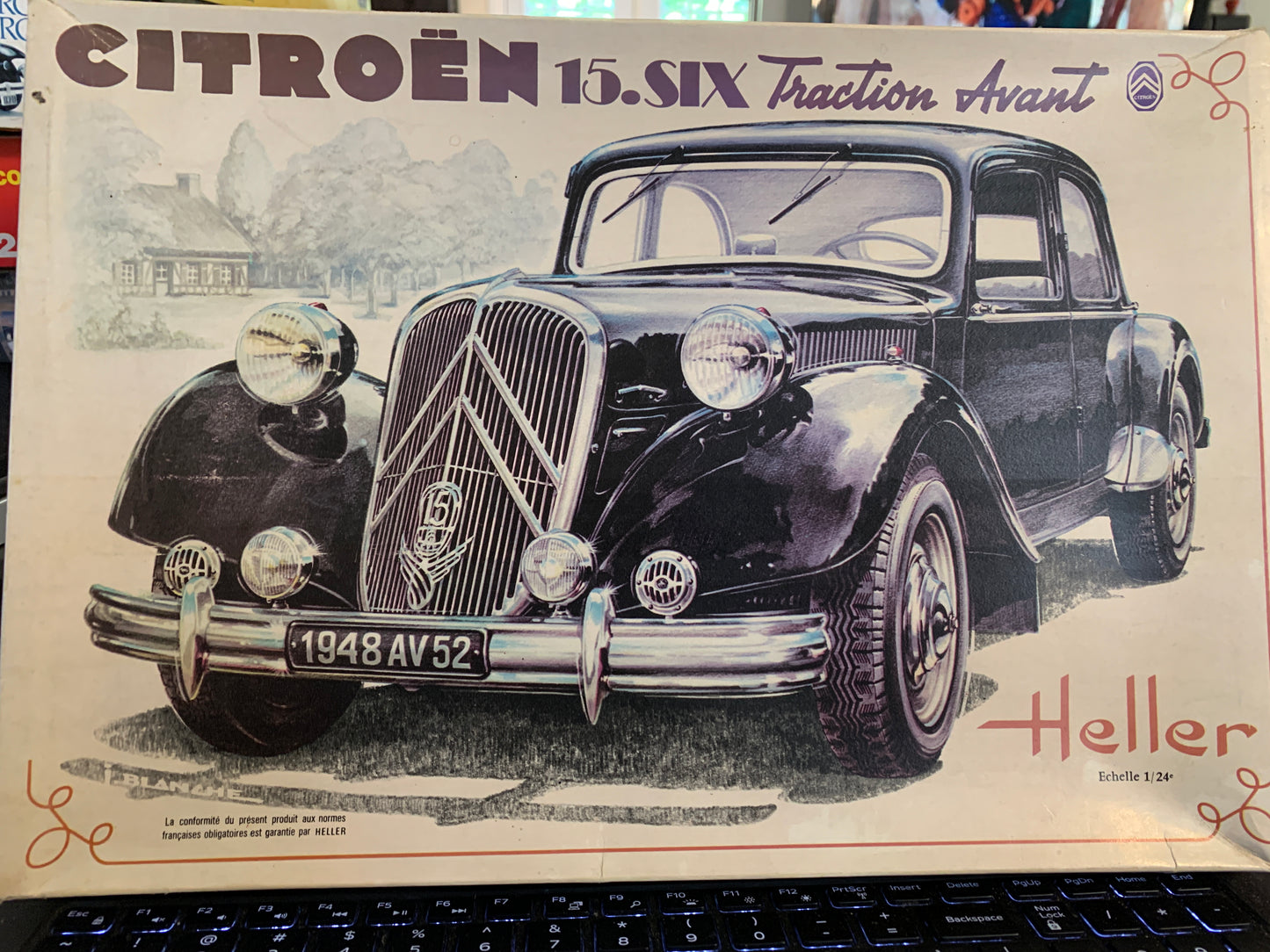 Heller Citroën 15 Six Traction Avant kit #763, 1/24 scale