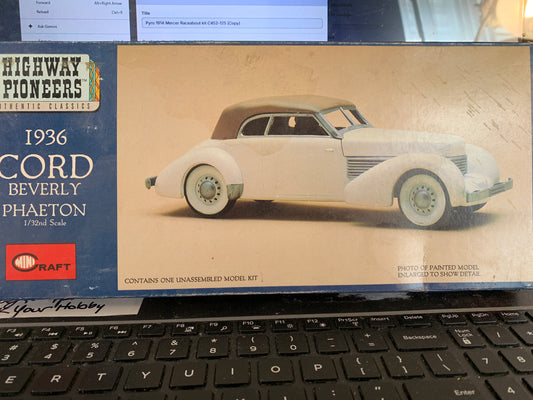 Minicraft Highway Pioneers 1936 Cord Beverly Phaeton kit 1507