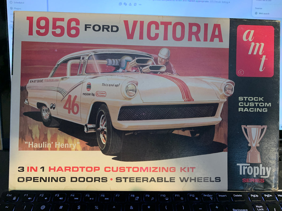 AMT 1956 Ford Victoria 3-in-1 kit #2156-200 is the original 1965 Trophy Series “Haulin’ Henry” issue, 1/25 scale
