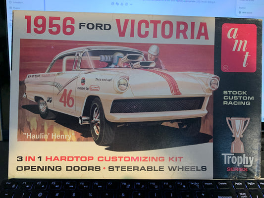 AMT 1956 Ford Victoria 3-in-1 kit #2156-200 is the original 1965 Trophy Series “Haulin’ Henry” issue, 1/25 scale