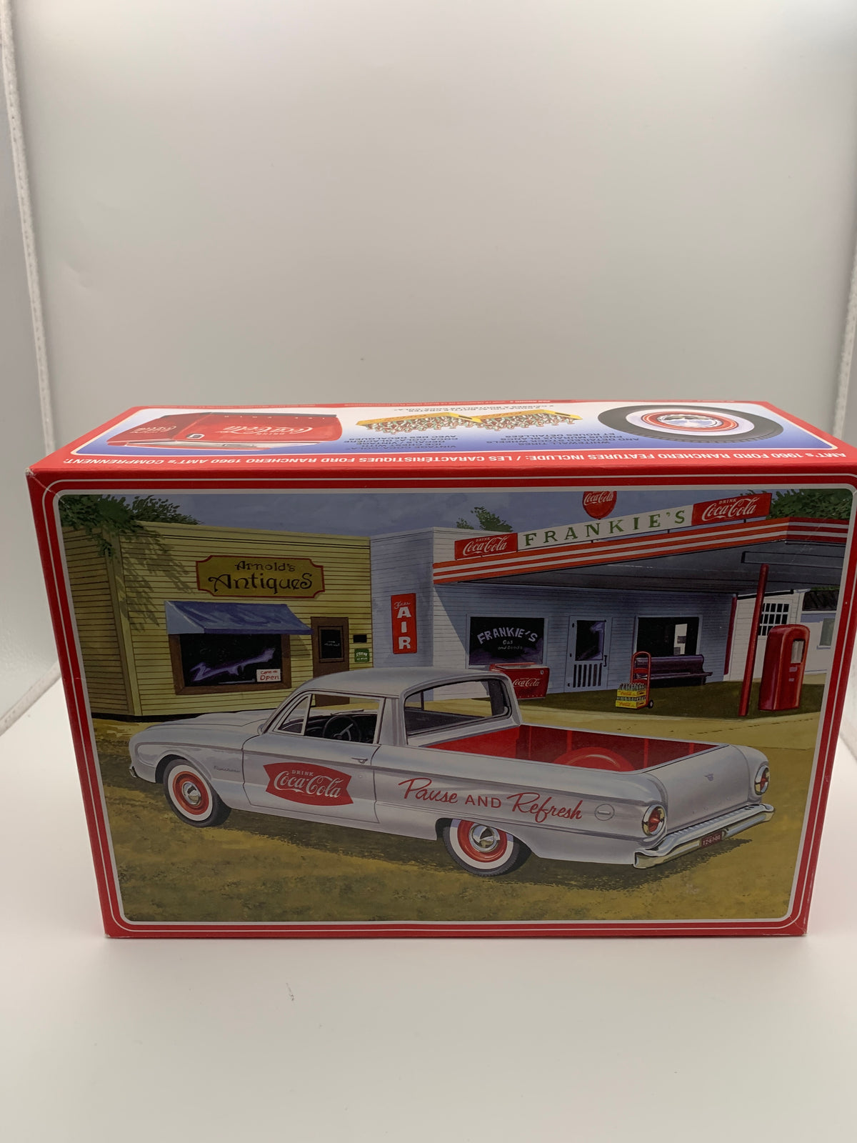 AMT ’60 Ford Ranchero #1189M—Coca-Cola edition with Coke chest, 1/25 scale,