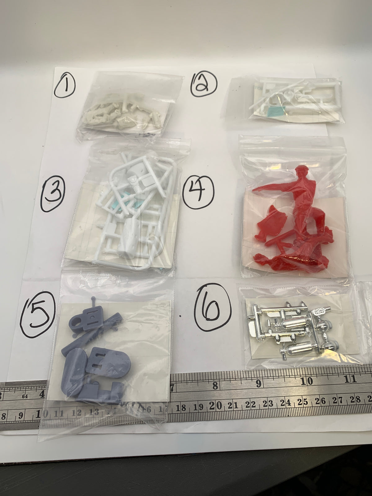 MISC TOOLS & DIORAMA PARTS BAGS