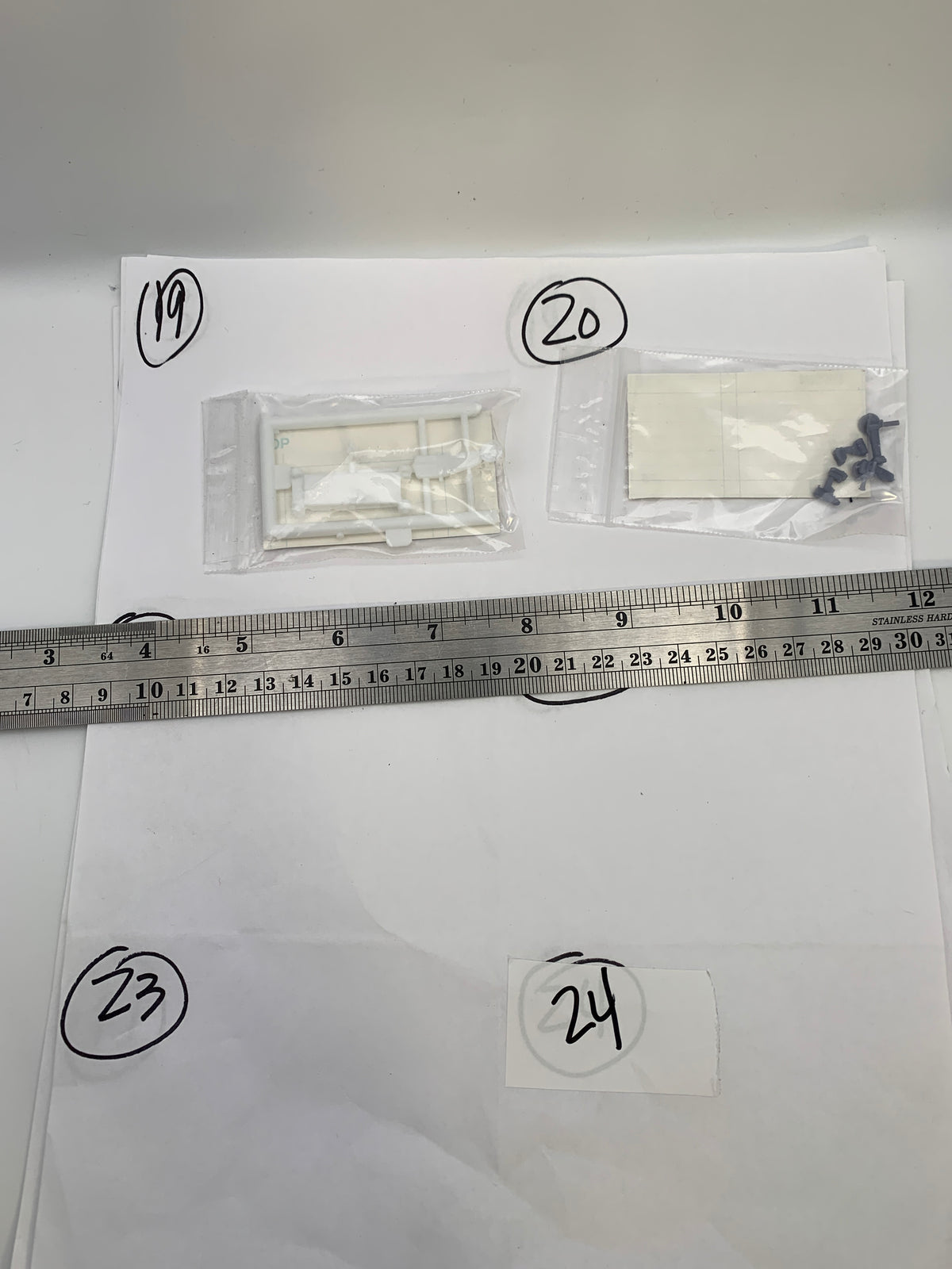 MISC TOOLS & DIORAMA PARTS BAGS