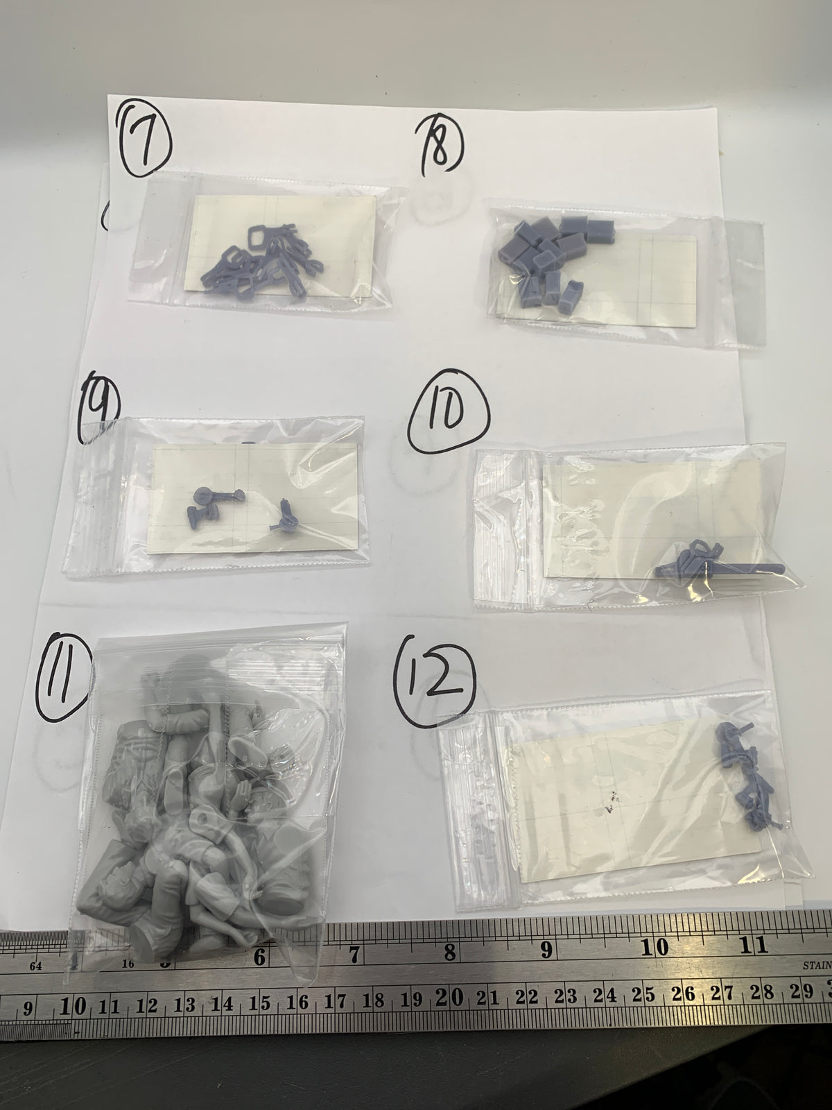 MISC TOOLS & DIORAMA PARTS BAGS