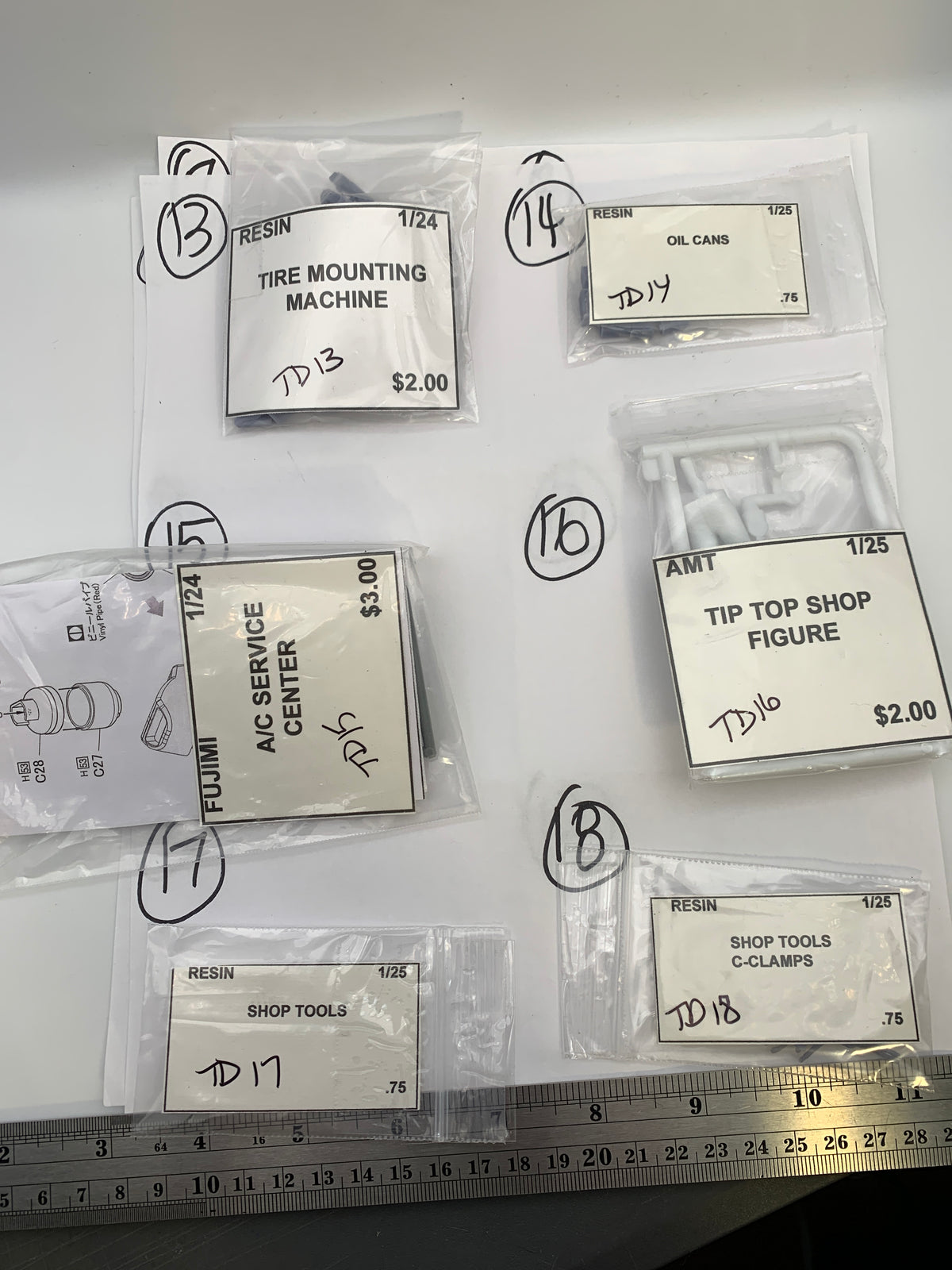 MISC TOOLS & DIORAMA PARTS BAGS