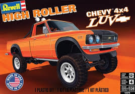 Chevy 4x4 LUV High Roller 1/24 Model Kit